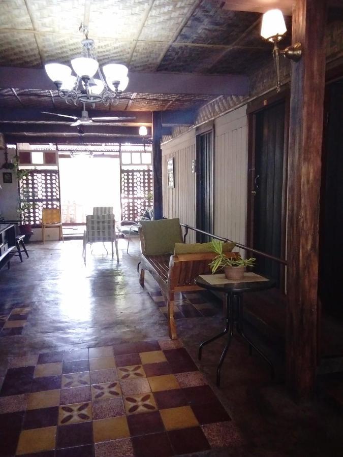 Oasis Balili Heritage Lodge Тагбиларан Экстерьер фото